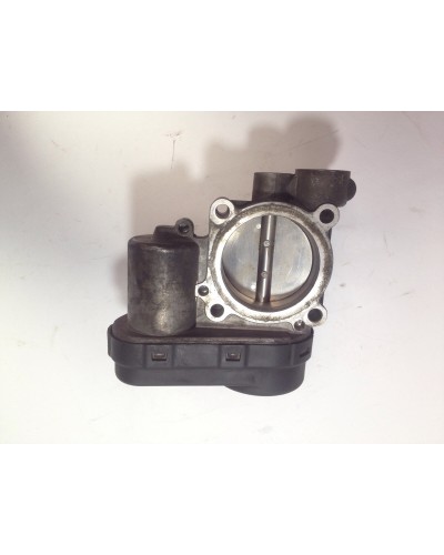 1661410225 Mercedes gaz kelebeği